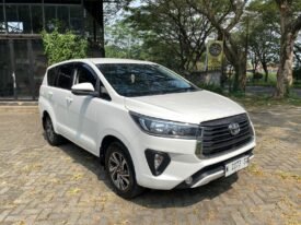 TOYOTA INOVA REBORN G M/T DIESEL 2022