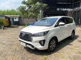 TOYOTA INOVA REBORN G M/T DIESEL 2022