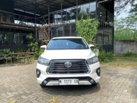 TOYOTA INOVA REBORN G M/T DIESEL 2022